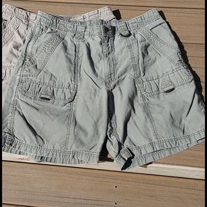4 pairs of 36 wrangler shorts